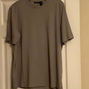 Clairborne men’s size large gray t-shirt